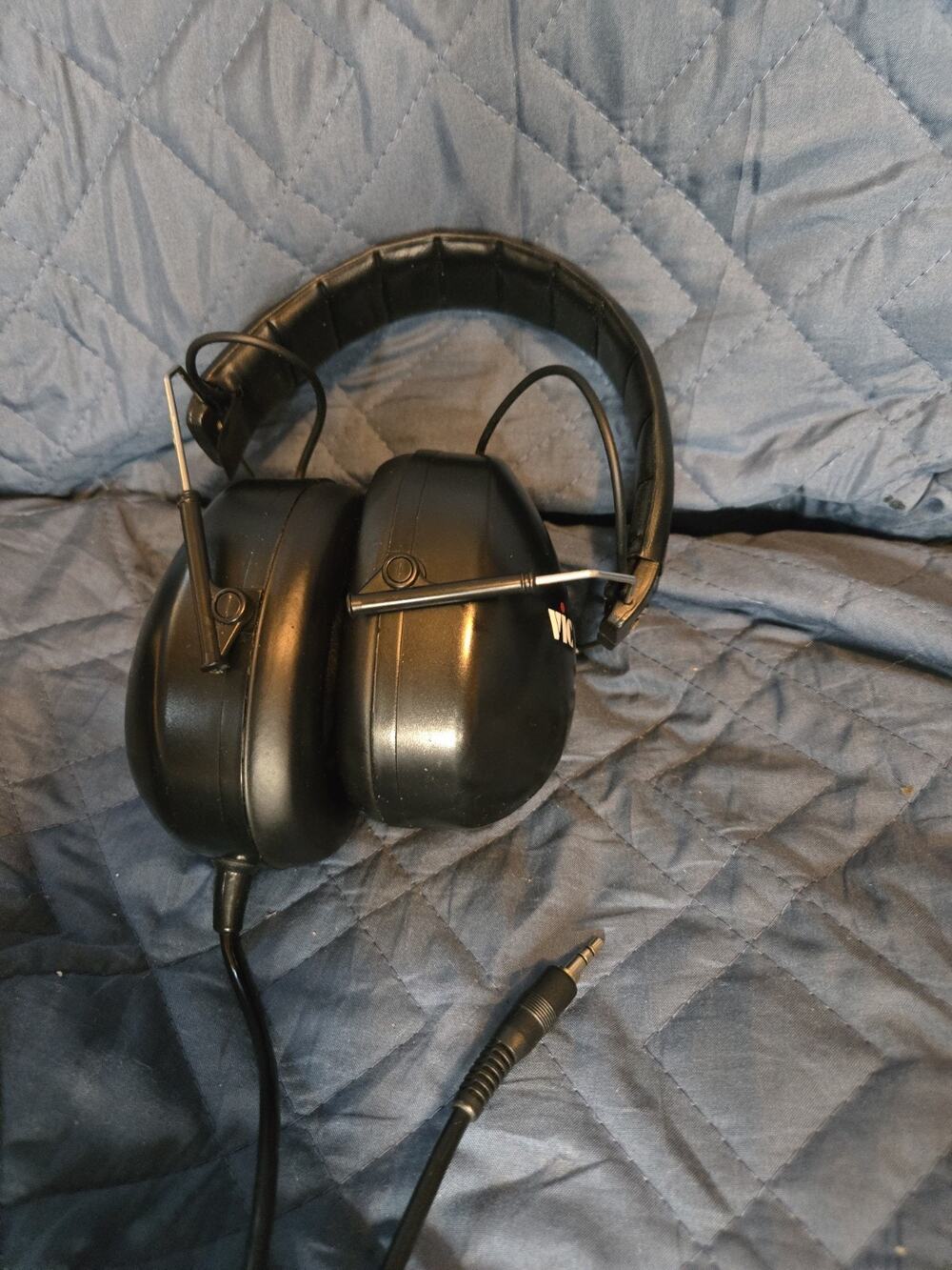 Vic Firth Stereo Isolation Headphones for Drummers TESTED